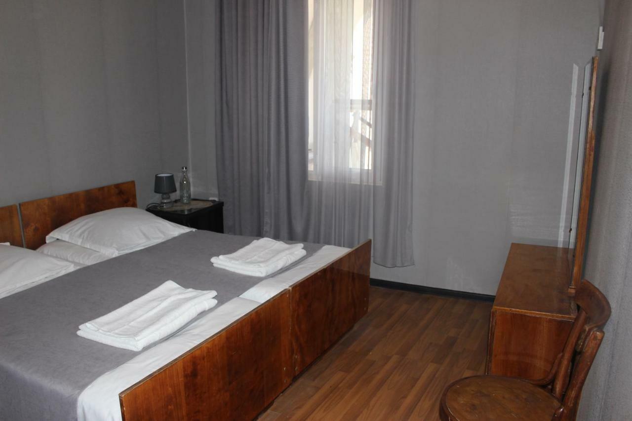 Hotel Zarzma Kutaisi Esterno foto