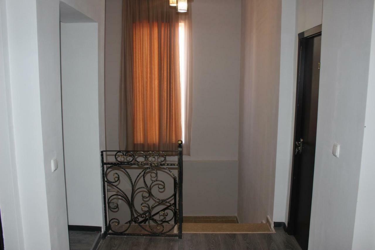 Hotel Zarzma Kutaisi Esterno foto
